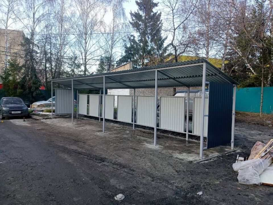 В Ульяновске продолжается благоустройство контейнерных площадок