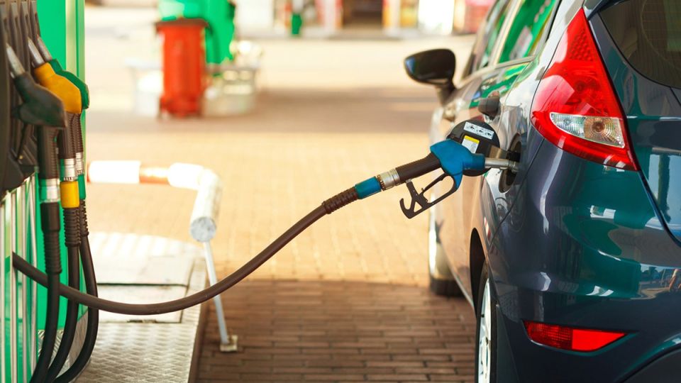 Бензиновая дилемма: резкий рост цен и падение маржи на автозаправках России