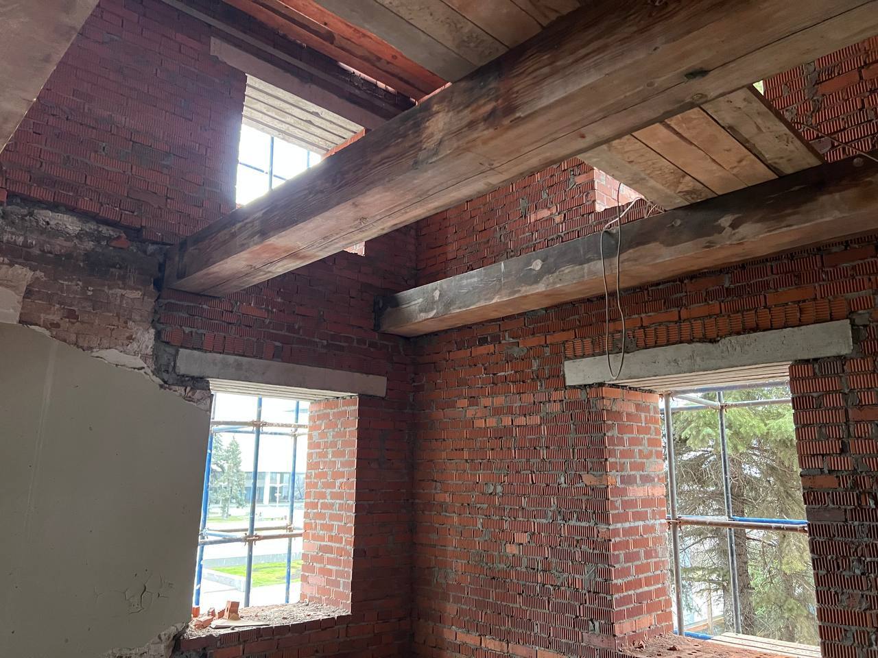 В Литературном музее «Дом Языковых» восстановили пристрой здания и приступили к устройству кровли В Литературном музее «Дом Языковых» восстановили пристрой здания и приступили к устройству кровли