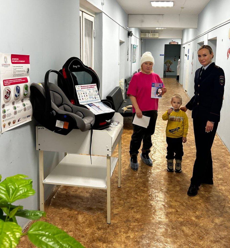 Использование световозвращающих элементов — одна из мер, позволяющих сделать пешехода заметным в темное время суток и в условиях недостаточной видимости Использование световозвращающих элементов — одна из мер, позволяющих сделать пешехода заметным в темное время суток и в условиях недостаточной видимости