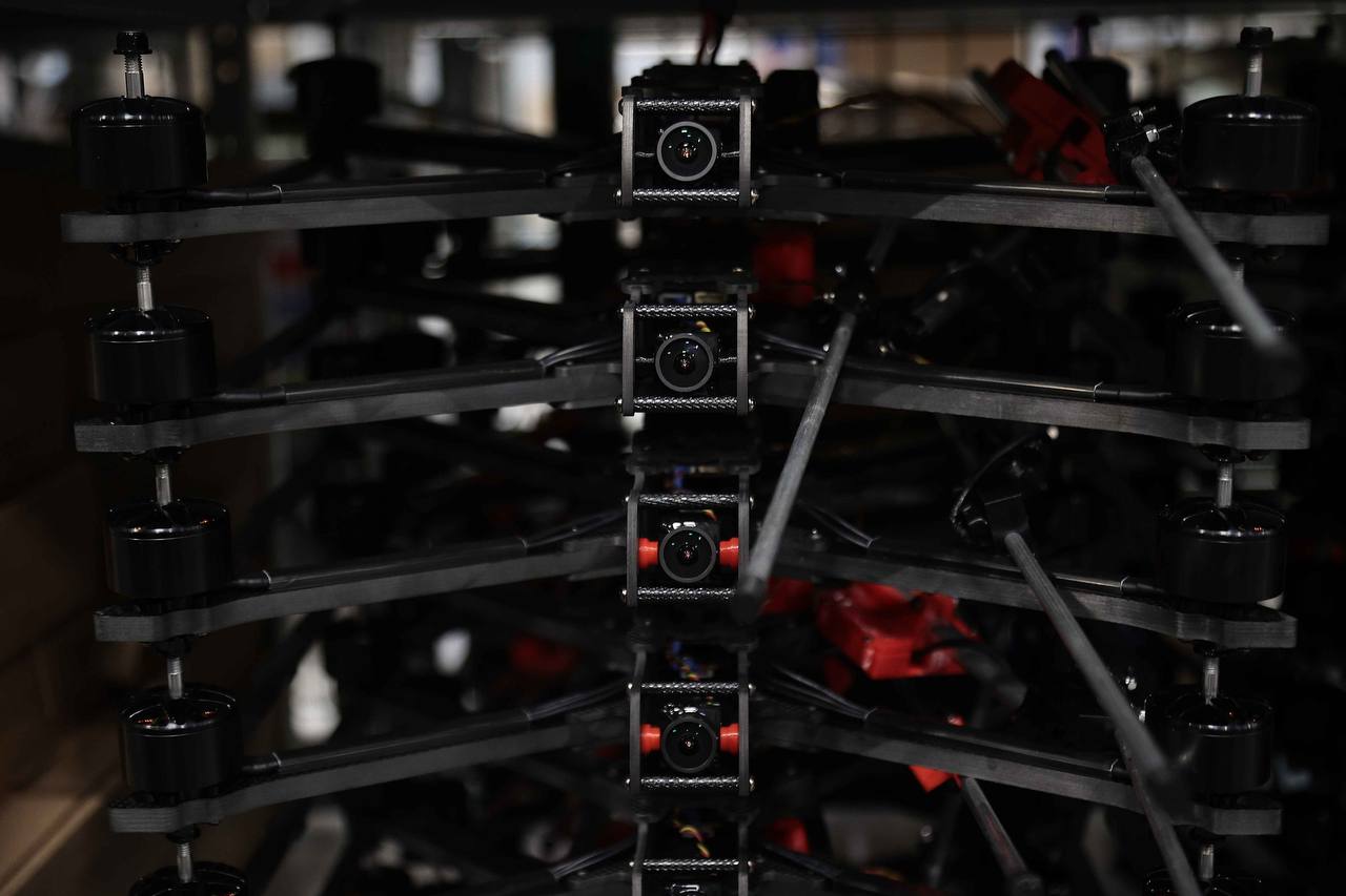 Алексей Русских: Совместно с начальником управления беспилотных систем и робототехники Минпромторга России Алексеем Сердюком осмотрели новую производственную площадку «СКБ Пиранья» Алексей Русских: Совместно с начальником управления беспилотных систем и робототехники Минпромторга России Алексеем Сердюком осмотрели новую производственную площадку «СКБ Пиранья»