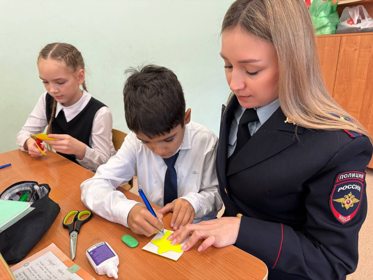«Мастерские дорожной безопасности» по изготовлению световозвращающих элементов развернулись в образовательных организациях Ульяновской области «Мастерские дорожной безопасности» по изготовлению световозвращающих элементов развернулись в образовательных организациях Ульяновской области