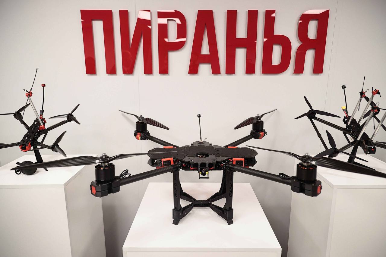 Алексей Русских: Совместно с начальником управления беспилотных систем и робототехники Минпромторга России Алексеем Сердюком осмотрели новую производственную площадку «СКБ Пиранья» Алексей Русских: Совместно с начальником управления беспилотных систем и робототехники Минпромторга России Алексеем Сердюком осмотрели новую производственную площадку «СКБ Пиранья»