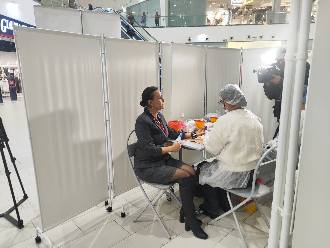 В самом крупном ТЦ Ульяновска прямо сейчас можно бесплатно и анонимно сдать тест на ВИЧ