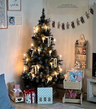 Хохлома, ретро и огонь. Как ульяновцам модно украсить ёлку-2026 и привлечь удачу