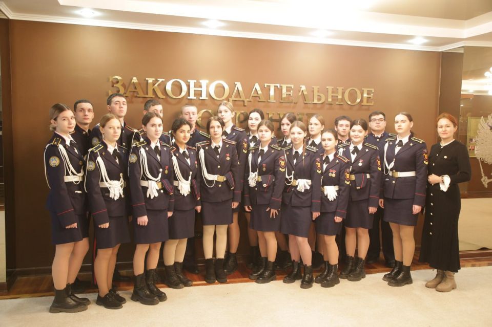 Для кадетов Колледжа государственной и муниципальной службы состоялся Парламентский урок, разработанный Аппаратом Законодательного Собрания Ульяновской области