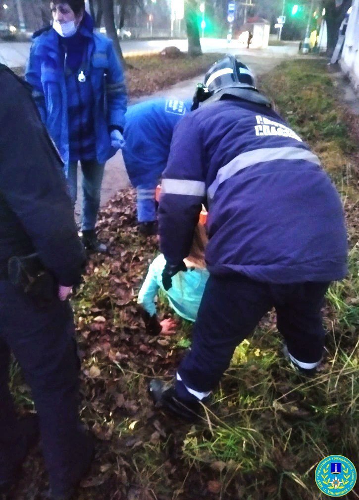 Женщина выпала из окна второго этажа в Заволжье