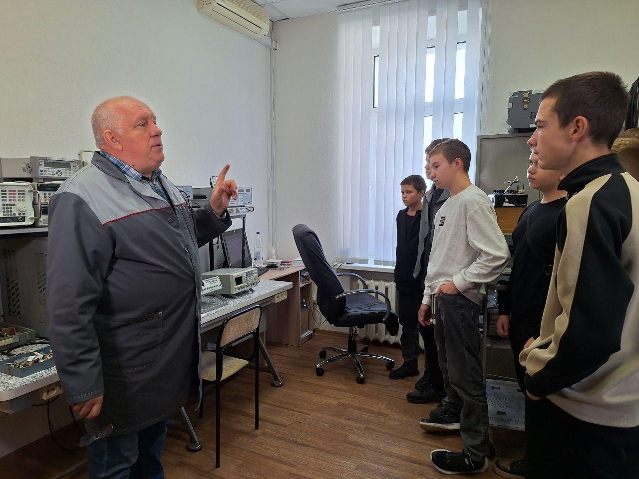 Более 60 тысяч ульяновских школьников участвуют в проекте «Билет в будущее» Более 60 тысяч ульяновских школьников участвуют в проекте «Билет в будущее»