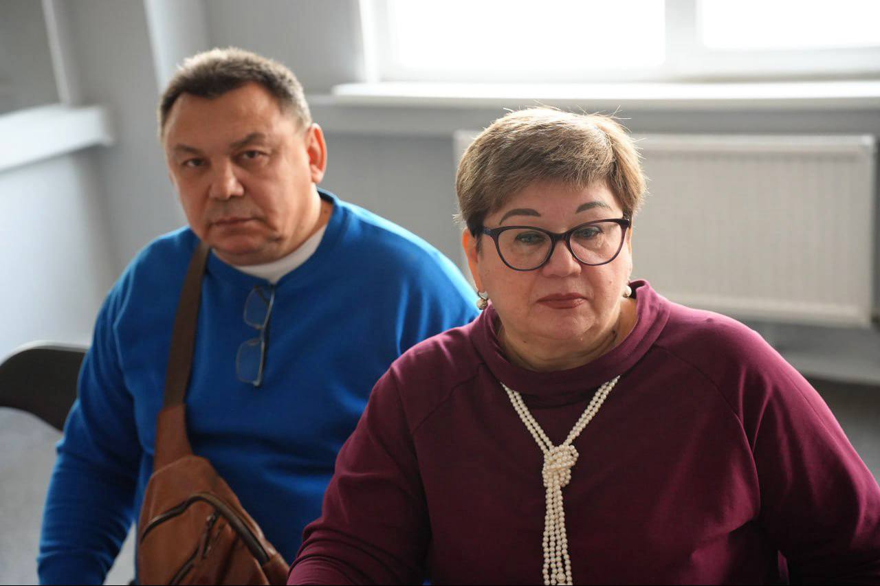 Александр Болдакин: В День Героев Отечества встретился с семьями погибших участников специальной военной операции Александр Болдакин: В День Героев Отечества встретился с семьями погибших участников специальной военной операции