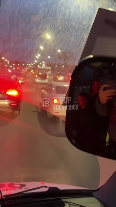 Затор в районе Доваторского моста (Путепровода) из-за аварии