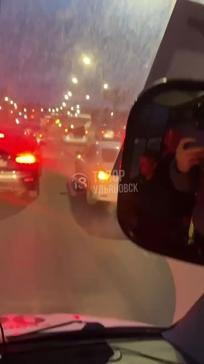 Утреннее ДТП на доваторском мосту стало причиной большой пробки