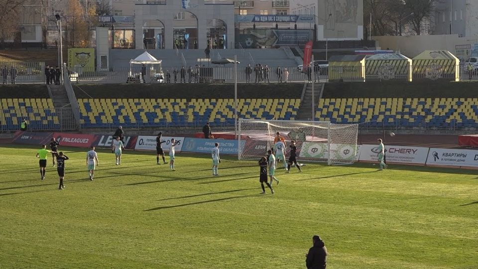 Доброе утро, друзья!. 10 декабря отмечается День прав человека, Международный день прав животных, Всемирный день футбола и День сидения на окне