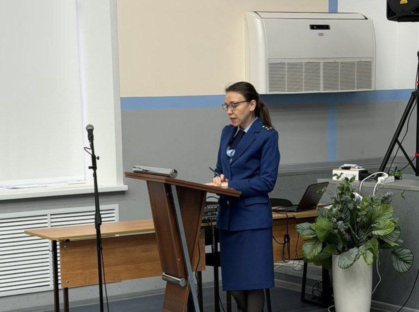 В рамках реализации мероприятий по правовому просвещению и правовому информированию помощник прокурора Новоспасского района Шундикова Е.В. встретилась со студентами ОГБПОУ "Новоспасский технологический техникум" В рамках реализации мероприятий по правовому просвещению и правовому информированию помощник прокурора Новоспасского района Шундикова Е.В. встретилась со студентами ОГБПОУ "Новоспасский технологический техникум"