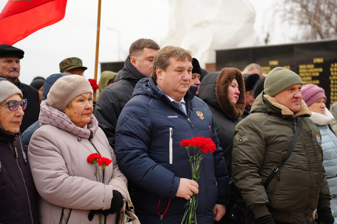 Ульяновцы почтили память погибших на Северном Кавказе земляков Ульяновцы почтили память погибших на Северном Кавказе земляков