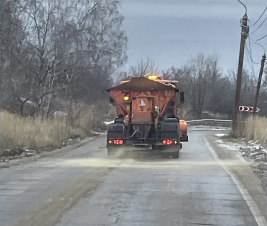 Улицы Ульяновска очищали от снега 28 единиц спецтехники Улицы Ульяновска очищали от снега 28 единиц спецтехники