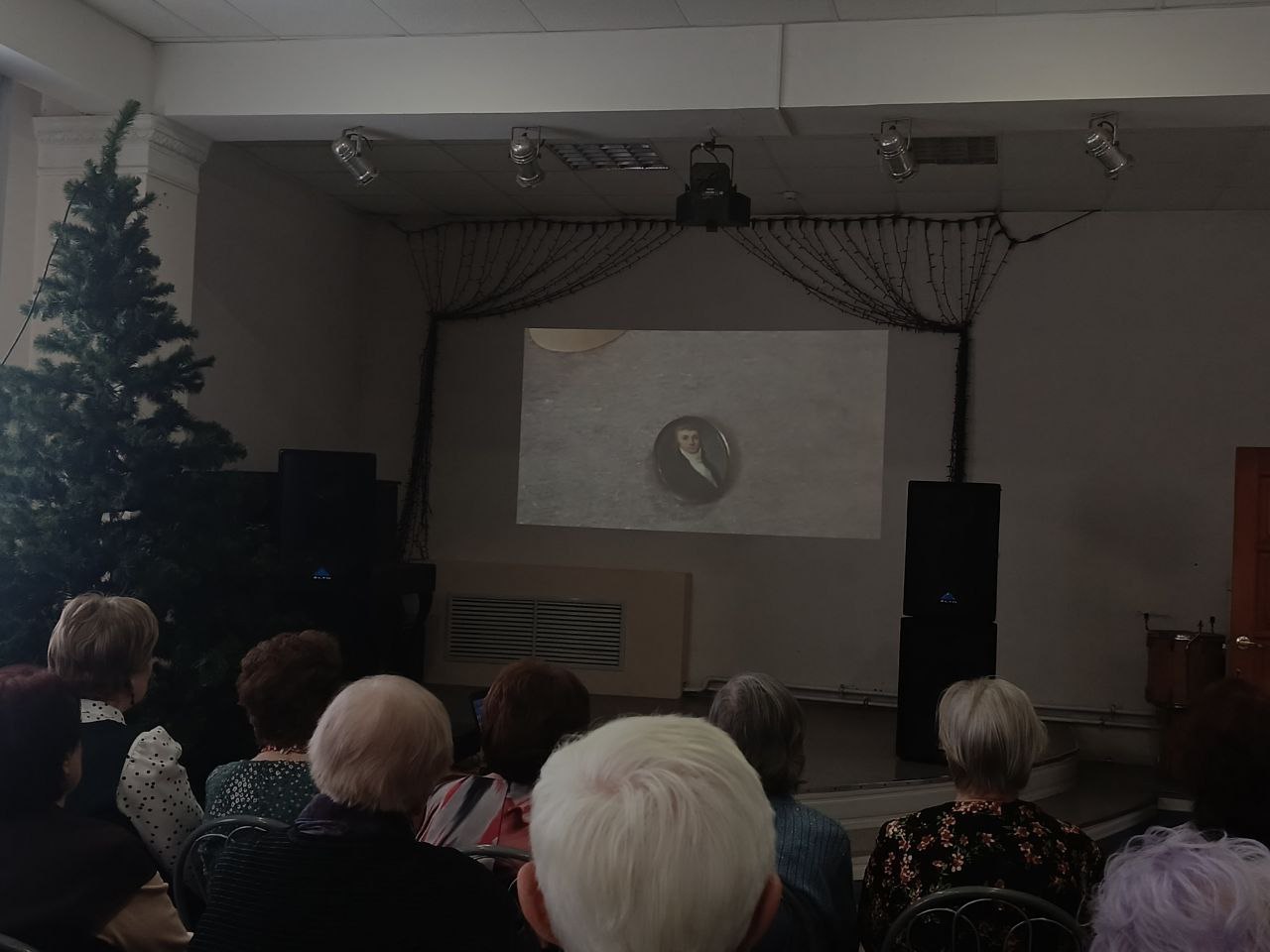 В Ульяновске отметили 259-летие Николая Карамзина В Ульяновске отметили 259-летие Николая Карамзина