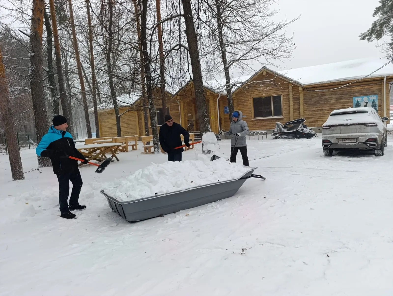 Непогода вносит коррективы в работу всех отраслей Непогода вносит коррективы в работу всех отраслей