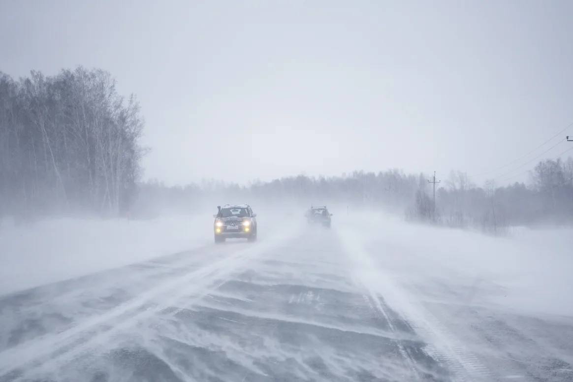 На дорогах Самарской области введены временные ограничения из-за метели
