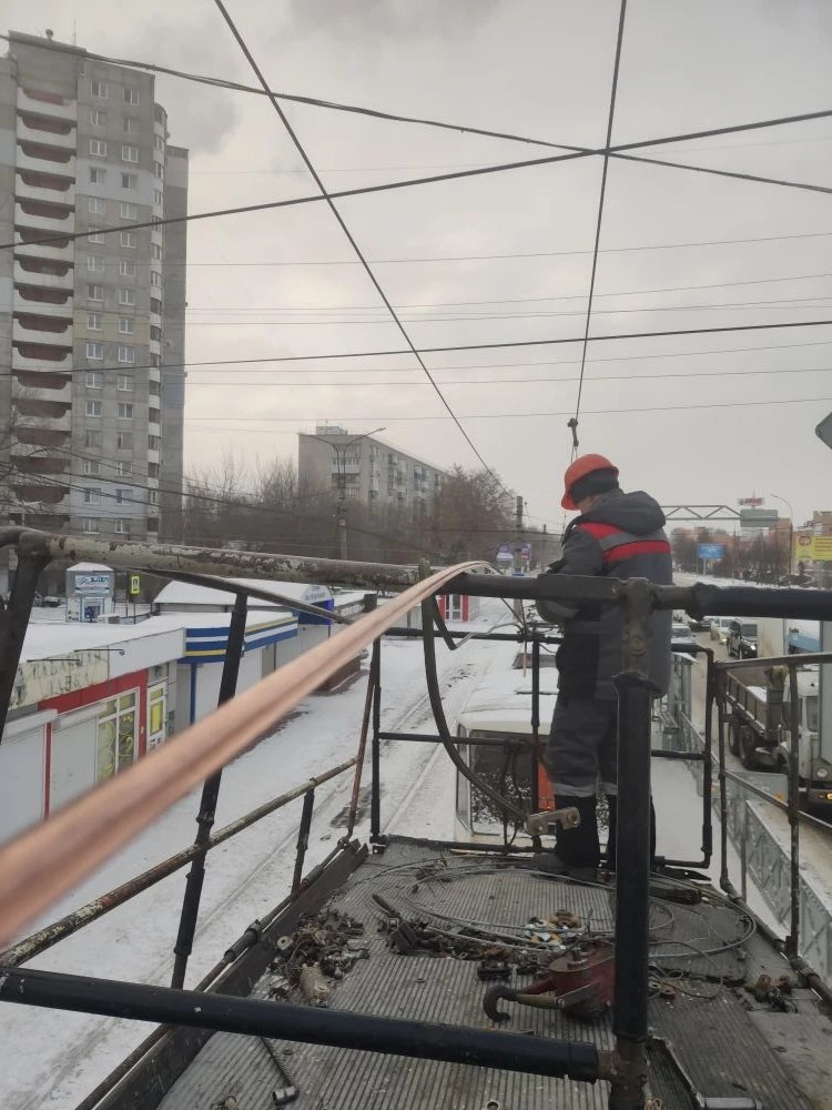 Устранили последствия порывов ветра Устранили последствия порывов ветра