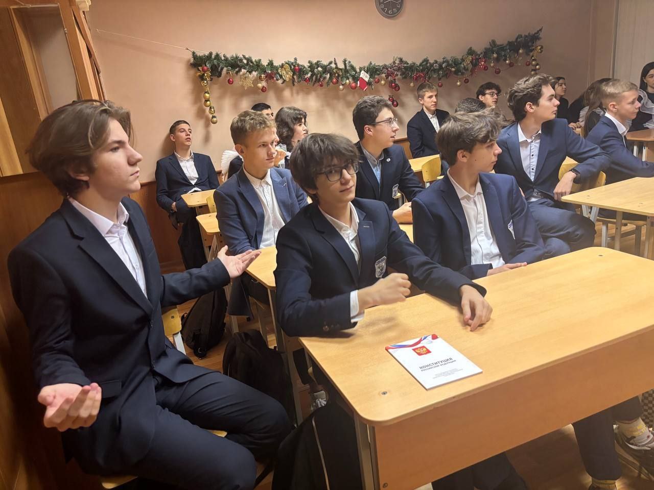 Территориальная избирательная комиссия Ленинского района города Ульяновска провела цикл мероприятий для будущих избирателей Территориальная избирательная комиссия Ленинского района города Ульяновска провела цикл мероприятий для будущих избирателей