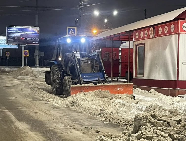 Ульяновские дорожники ликвидируют колейность и скользкость Ульяновские дорожники ликвидируют колейность и скользкость