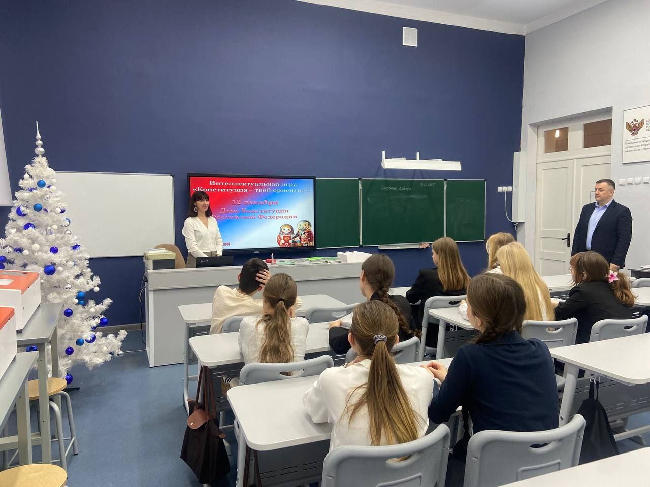 Территориальная избирательная комиссия Ленинского района города Ульяновска провела цикл мероприятий для будущих избирателей Территориальная избирательная комиссия Ленинского района города Ульяновска провела цикл мероприятий для будущих избирателей