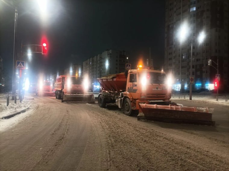 Ульяновские дорожники ликвидируют колейность и скользкость Ульяновские дорожники ликвидируют колейность и скользкость