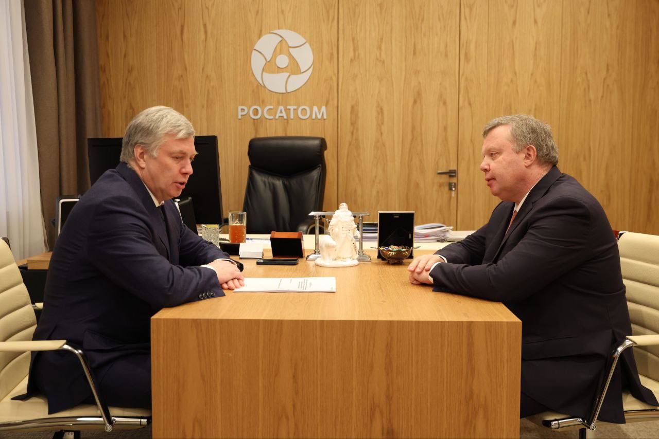 Алексей Русских: С первым заместителем гендиректора госкорпорации «Росатом» Кириллом Комаровым обсудили основные итоги работы и планы развития завода по производству лопастей для ветрогенераторов