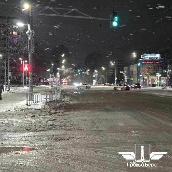 В Ульяновске изменили режим работы светофора на перекрестке проспектов Ленинского Комсомола и Генерала Тюленева В Ульяновске изменили режим работы светофора на перекрестке проспектов Ленинского Комсомола и Генерала Тюленева