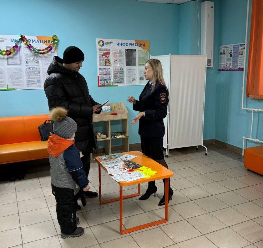 Использование световозвращающих элементов — одна из мер, позволяющих сделать пешехода заметным в темное время суток и в условиях недостаточной видимости