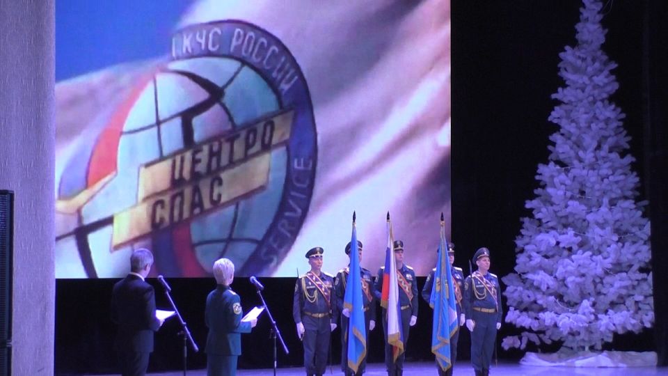 Они не ведают страха перед лицом опасности, готовы к любым вызовам, которые могут возникнуть в процессе выполнения служебных обязанностей