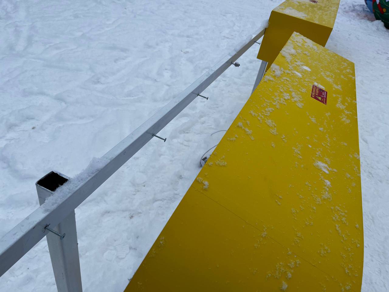 Инсталляцию «Счастье» в Ульяновске снова разбили — депутат Дадашов пошел в полицию Инсталляцию «Счастье» в Ульяновске снова разбили — депутат Дадашов пошел в полицию