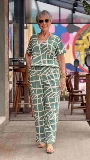 Эффектные образы для женщин за 60: как выглядеть стильно и привлекательно