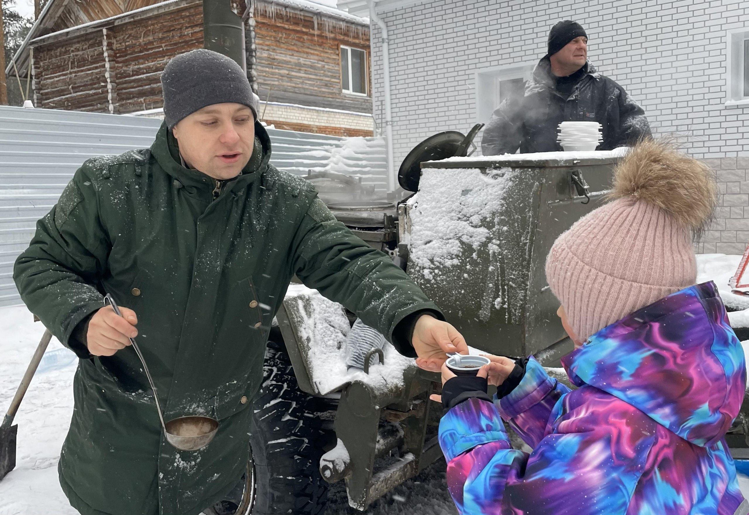 В Ульяновске полицейские и их семьи отметили Новый год спортивным праздником в рамках акции «Полицейский Дед Мороз» В Ульяновске полицейские и их семьи отметили Новый год спортивным праздником в рамках акции «Полицейский Дед Мороз»