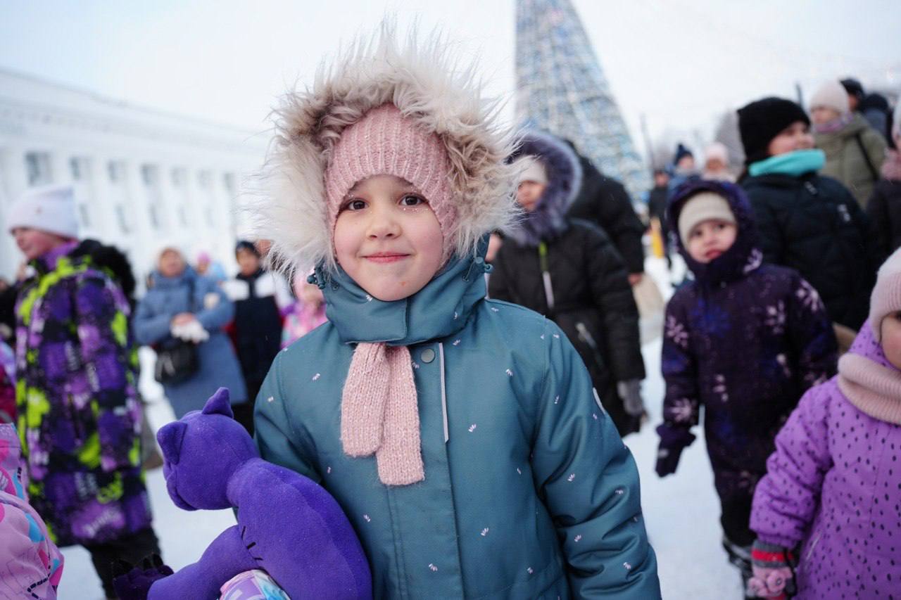 Сегодня на Соборной площади была организована игровая программа для юных ульяновцев Сегодня на Соборной площади была организована игровая программа для юных ульяновцев