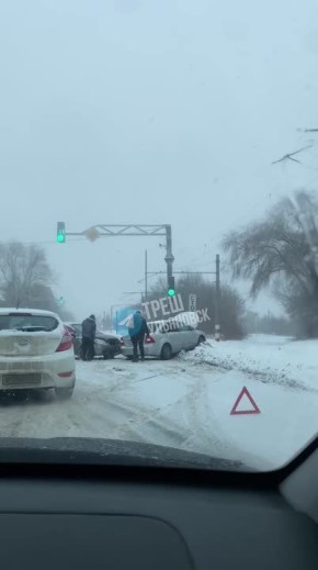 На улице Локомотивной затруднено движение