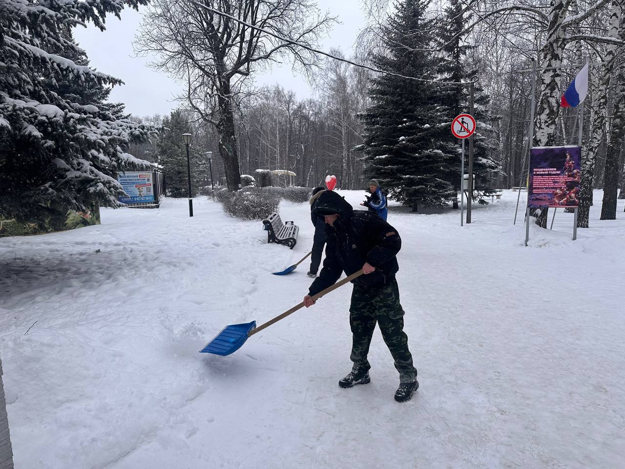 Уборка парков идет по плану Уборка парков идет по плану