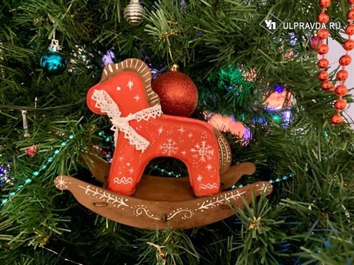 Гадать, колядовать, сводить бабушку на ёлку