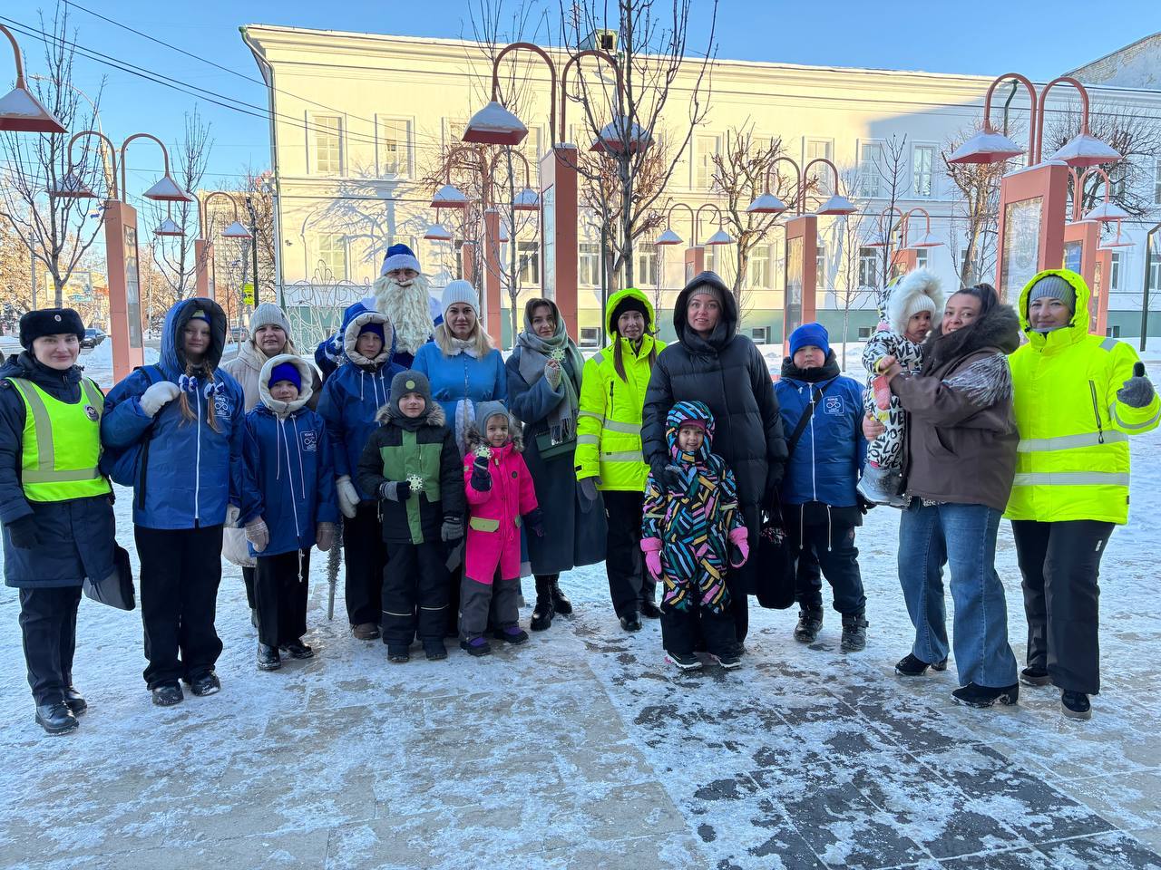 Сотрудники Госавтоинспекции совместно с общественностью провели общеобластное профилактическое мероприятие «Несовершеннолетний участник дорожного движения»