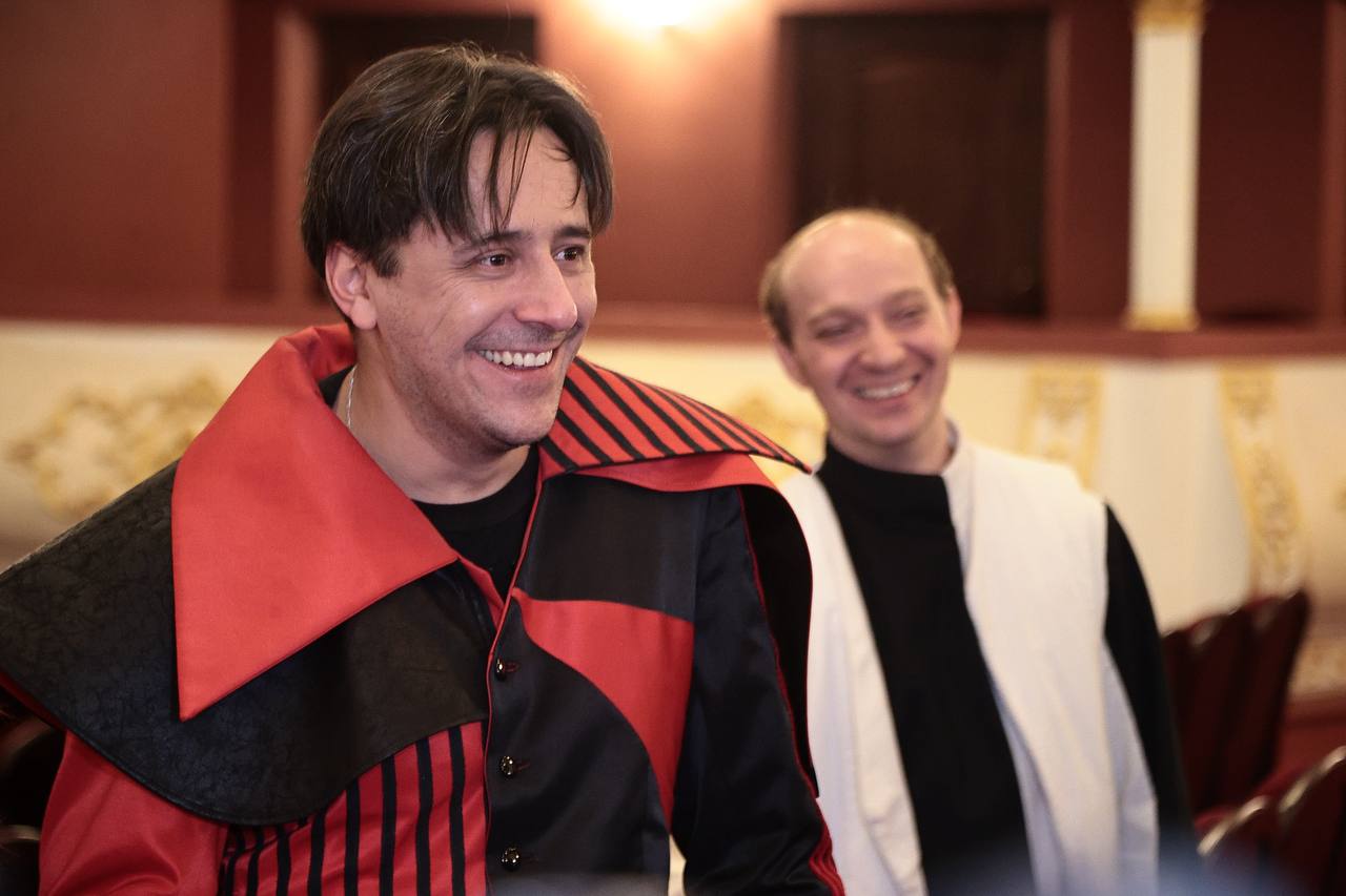 Алексей Русских: Артисты Ульяновского драматического, Молодежного, «NEБОЛЬШОГО» театров и эстрадного балета «Экситон» совсем скоро отправятся на гастроли в Москву Алексей Русских: Артисты Ульяновского драматического, Молодежного, «NEБОЛЬШОГО» театров и эстрадного балета «Экситон» совсем скоро отправятся на гастроли в Москву