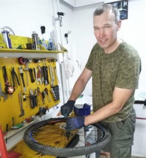 Он много лет работал в Димитровграде обычным завхозом