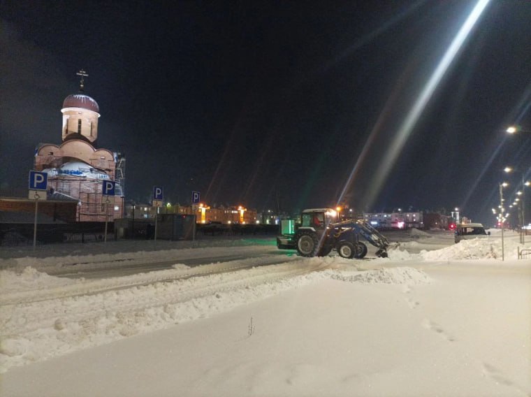 22 января улицы Ульяновска очищали 199 единиц спецтехники 22 января улицы Ульяновска очищали 199 единиц спецтехники