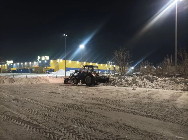 22 января улицы Ульяновска очищали 199 единиц спецтехники 22 января улицы Ульяновска очищали 199 единиц спецтехники