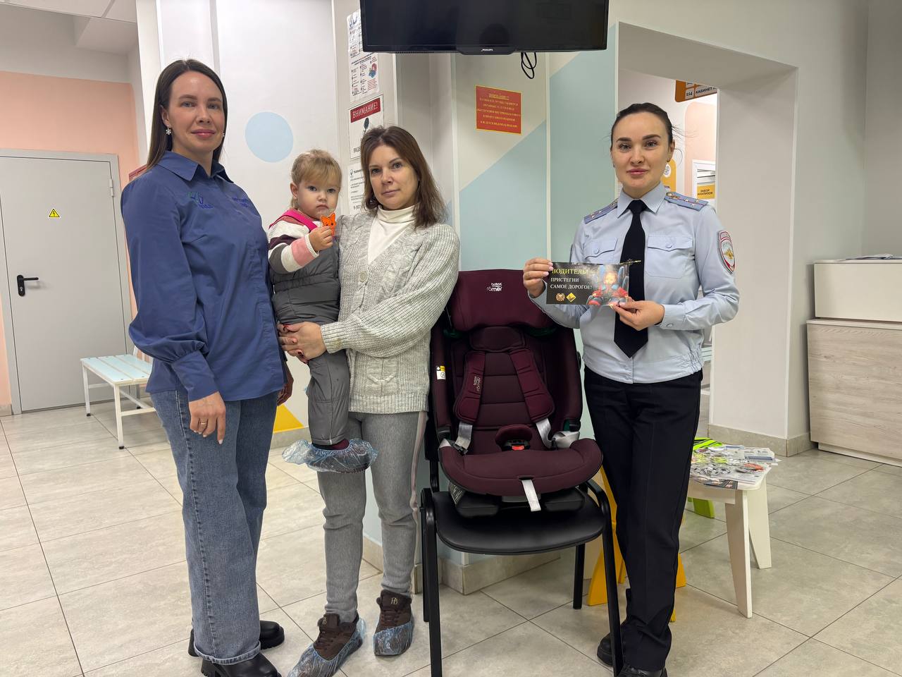 Консультационные пункты по безопасности дорожного движения развернулись в детских больницах и поликлиниках Ульяновской области