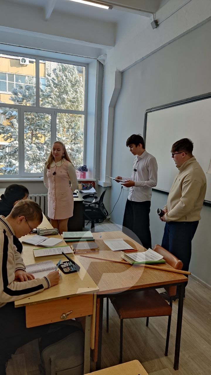 День самоуправления в ретрокиностиле День самоуправления в ретрокиностиле