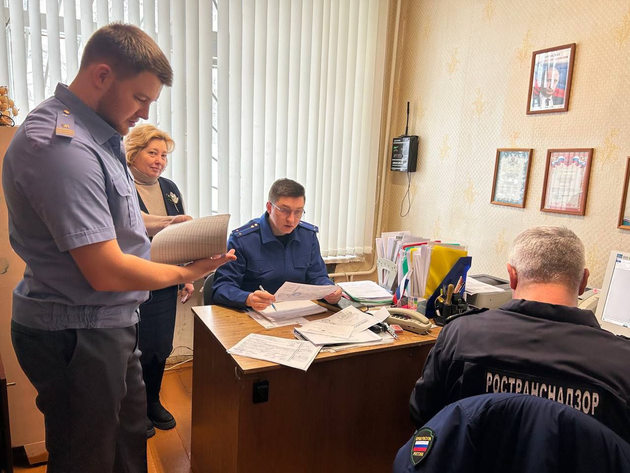 Прокуратура Цильнинского района проводит проверку исполнения законодательства о пассажирских перевозках Прокуратура Цильнинского района проводит проверку исполнения законодательства о пассажирских перевозках