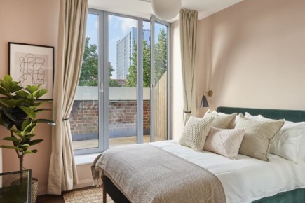 10 привычек, от которых стоит отказаться в спальне для здорового сна