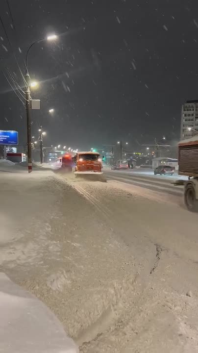 115 единиц техники в ночь на 31 января расчищает улицы Ульяновска