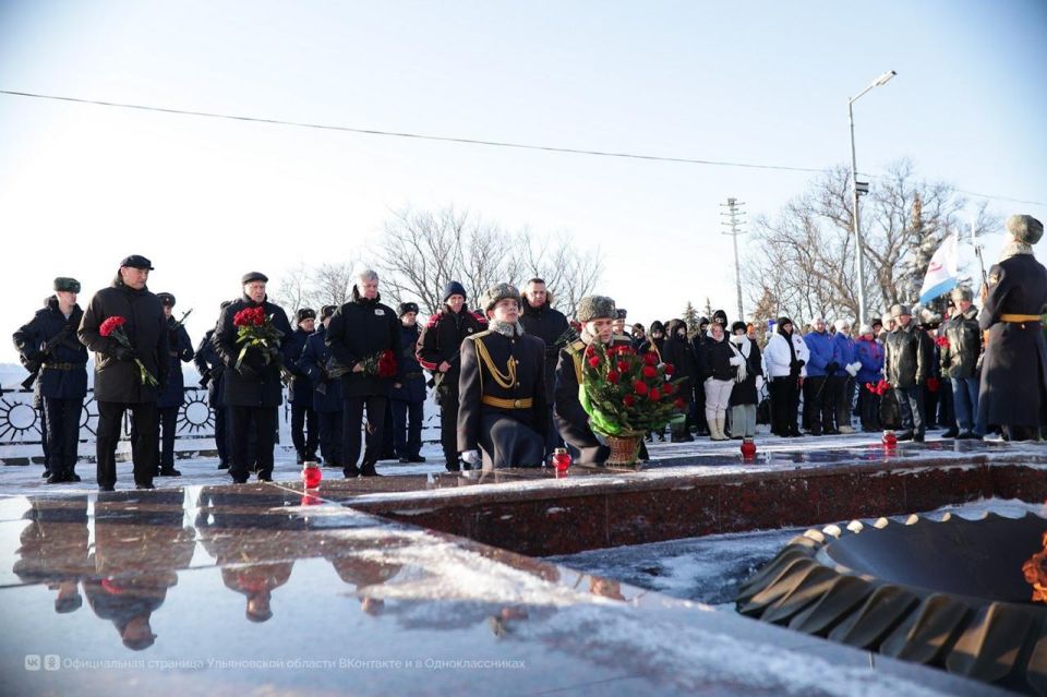 �� ������� 30-����� ������ � ���������� ������� ������ ���������� �����������