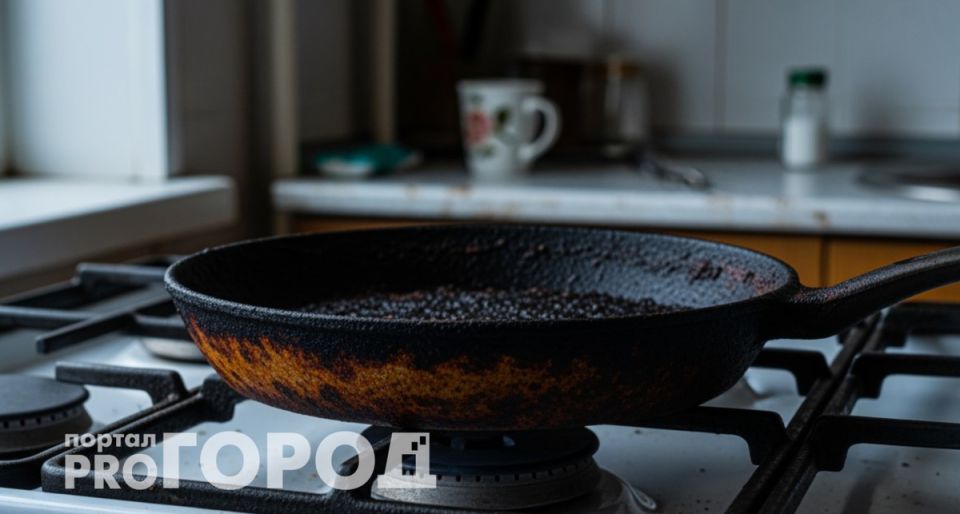 Ржавчина на сковородках? Обычная картошка справится с проблемой